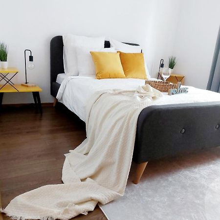 Cozy Apartment In The Center Of Bukares Bagian luar foto