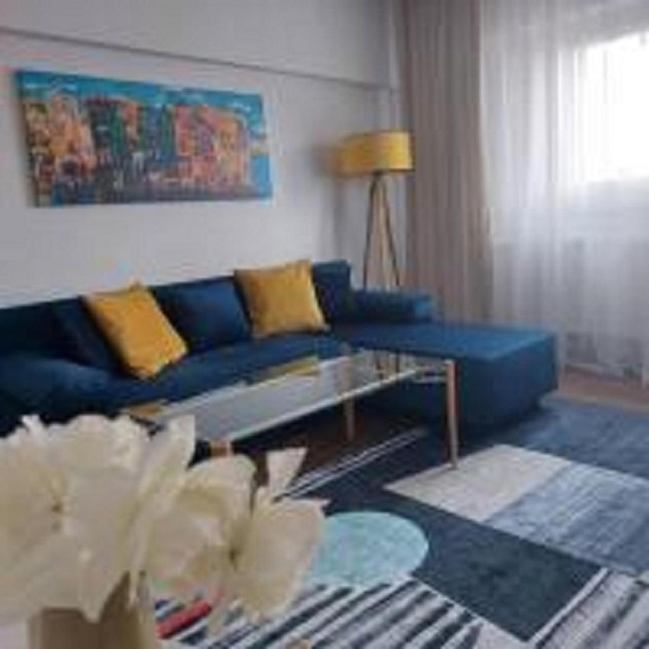 Cozy Apartment In The Center Of Bukares Bagian luar foto