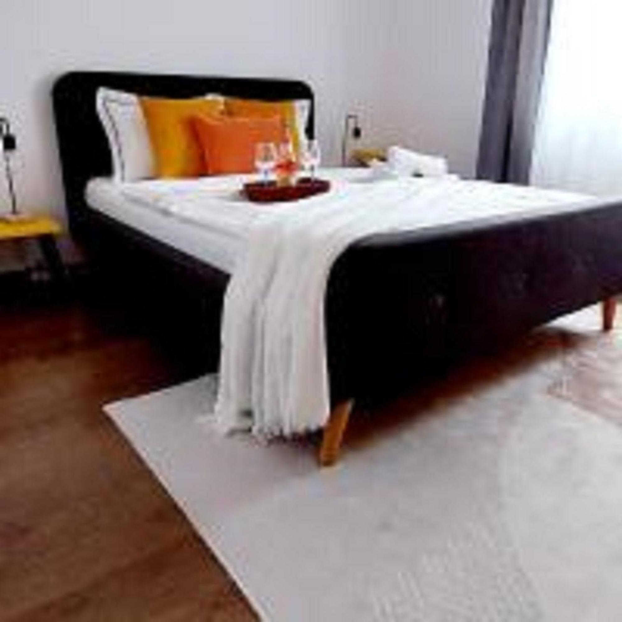 Cozy Apartment In The Center Of Bukares Bagian luar foto