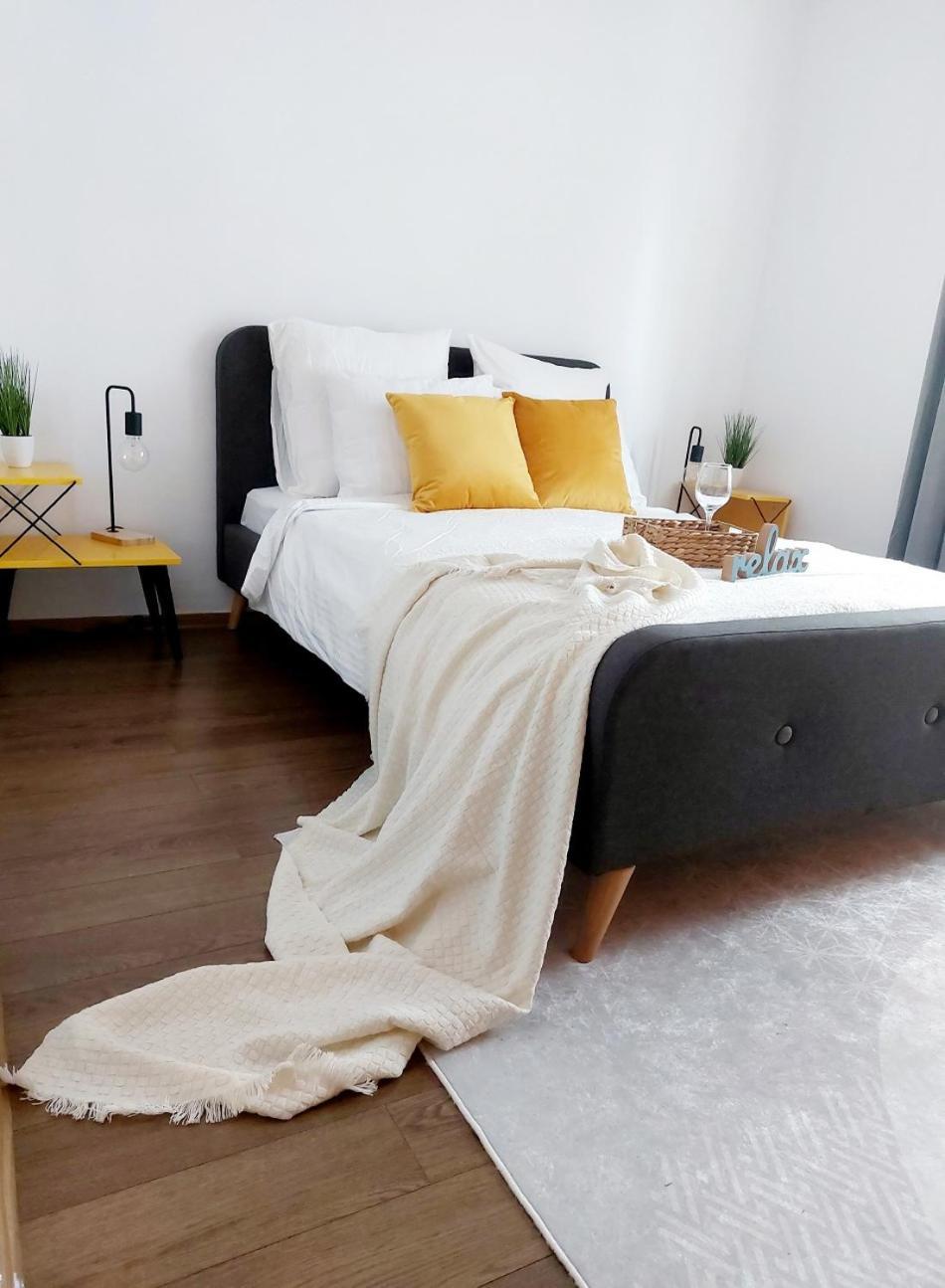 Cozy Apartment In The Center Of Bukares Bagian luar foto